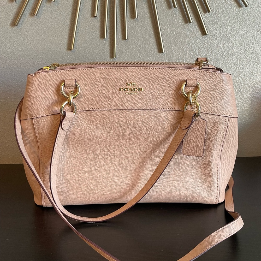 Coach Shoulder Bag with Crossbody Strap in Peach Textured Leather